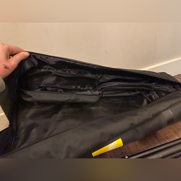 Nikon Pro Umbrella Lighting Kit - Picture 4 of 6